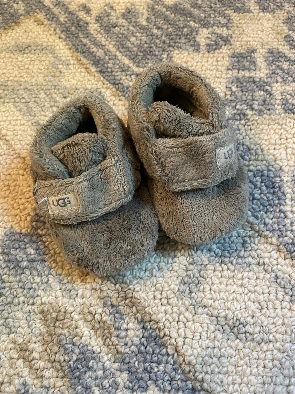 UGG Gray Plush Baby Walker Bixbee Booties with Hook-and-Loop Strap 6-12 months